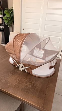 ISELECTOR Portable Baby Bassinet for Baby Travel, Baby Cribs Travel Pod for Outdoors Baby Lounger Infant Travel Bed with Mosquito Net and Sunshade Can