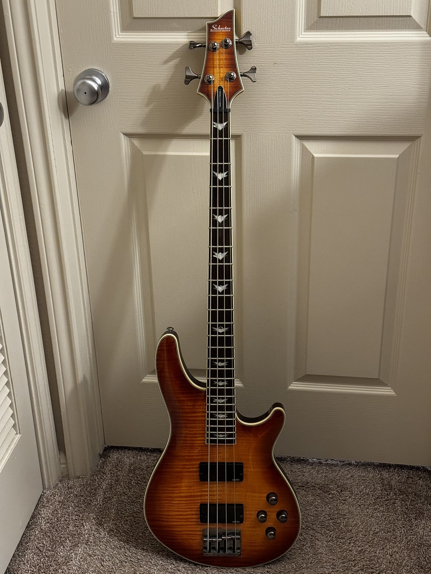 Schecter Omen Extreme-4 Active Bass Guitar