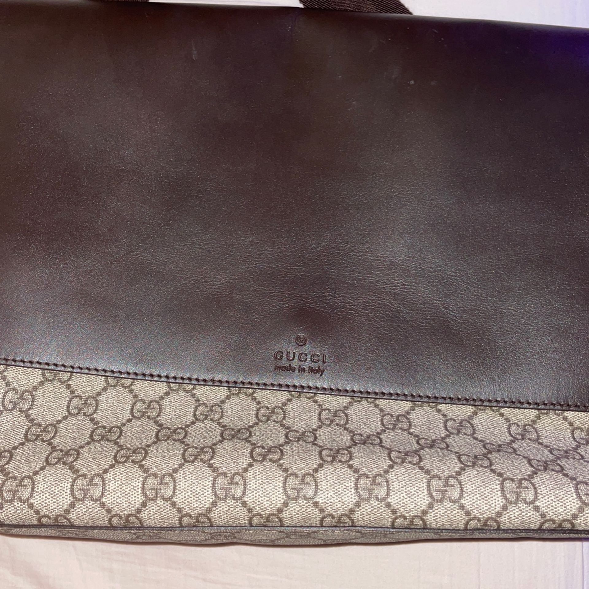 Gucci Messenger Bag