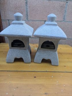 Set of two outdoor pagoda lanterns