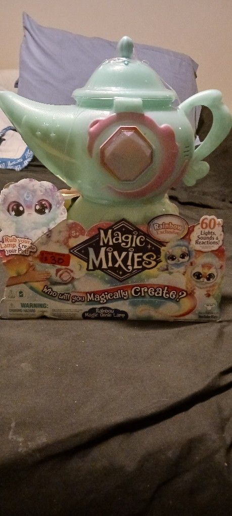 Magic Mixies Rainbow Magic Genie Lamp