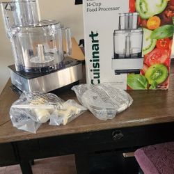 Cuisinart Custom DFP-14BCNY 14 Cup Food Processor, Brushed Stainless Steel