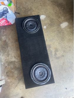 2022-2026 tundra sub box with 2 kicker 10 subs