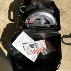 7-1/4” Skil Saw Brand New In Case Never Used 65 Dls Hablo Español