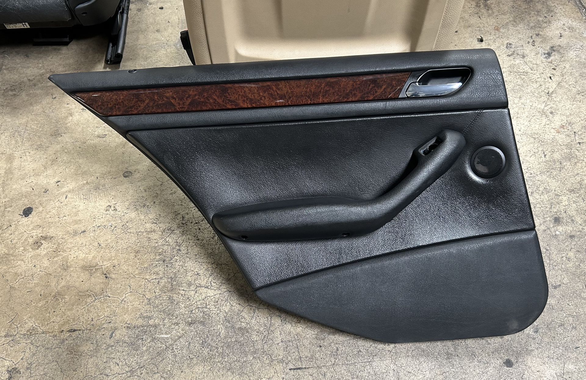 BMW E46 330i 325i 323i DRIVER REAR DOOR CARD PANEL