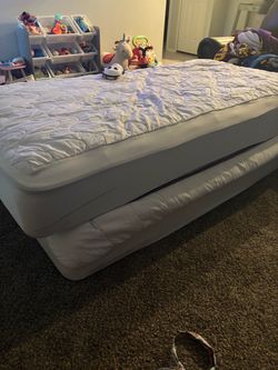 (1) twin mattress