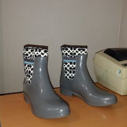 COACH WOMEN RAIN BOOTS SIZE 5