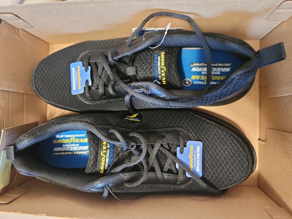 Brand New Mens  Good Year Sketchers Size 13 