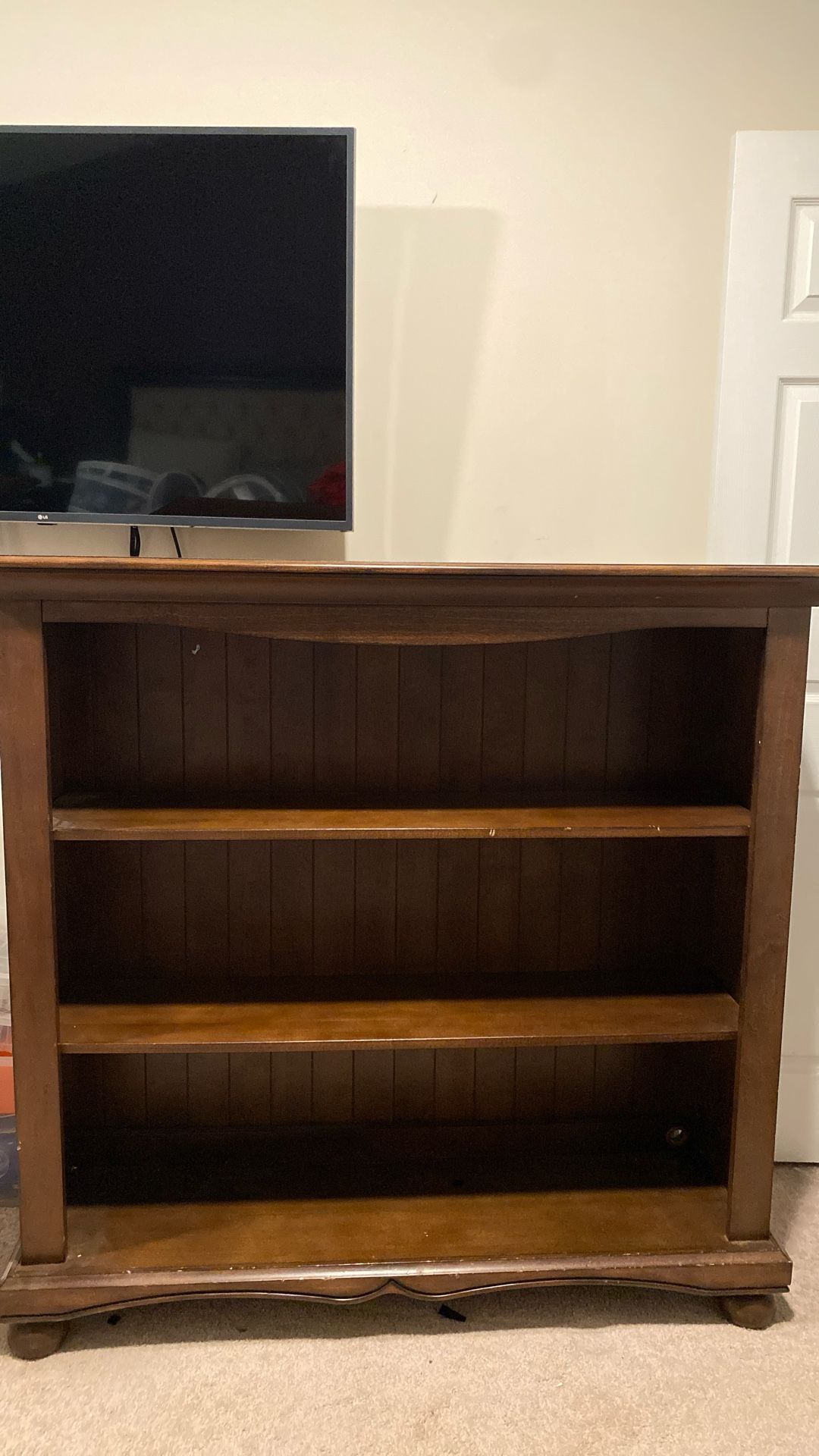 Kids bookshelf