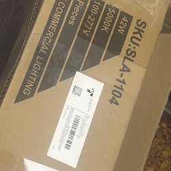 NEW 4-Pack Commercial LED Light Fixtures – 42W, 5000K Daylight, 100-277V
