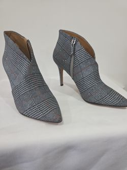 BRAND NEW Jessica Simpson Plaid Ankle Booties Womens Pointed Toe Stiletto Heel Gray Check Zip