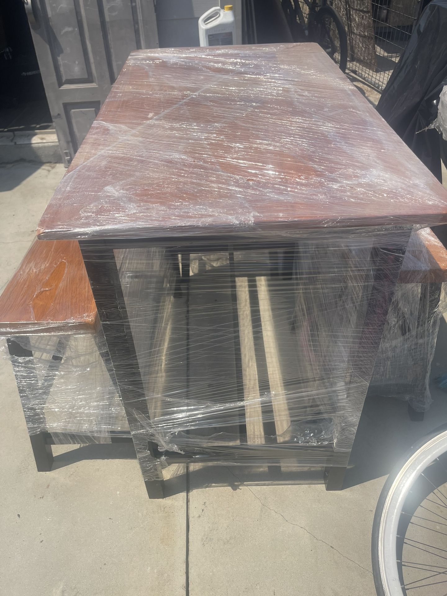 BAR STYLE TALBLE $100