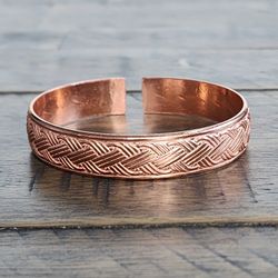 Pure Copper Bracelet Adjustable Woven Cuff 12mm Wide 19.5cm 33g Unisex

Classic Copper with Detailed Woven Design
This pure copper bracelet features a