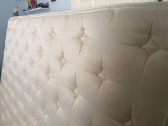 FREE Mattress and Box Spring - Sit & Sleep