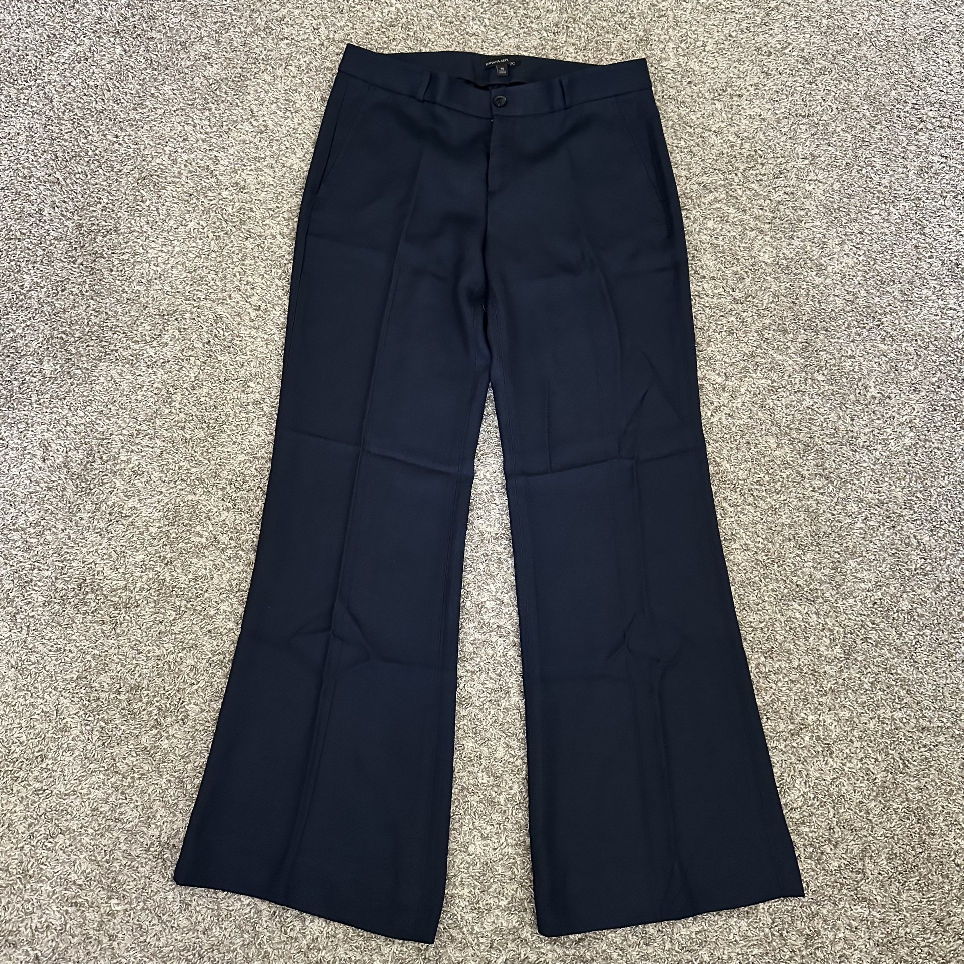 Banana Republic dark navy blue flared trousers #flaredpants