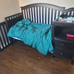 Crib With Changing Table