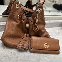 Michael Kors Large Brown Pebbled Leather Drawstring Tote Bag Gold