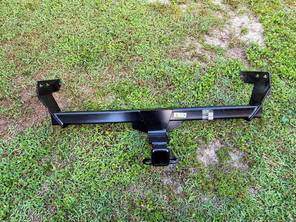 Draw-Tite 76396 Class 3 Trailer Hitch, 2 Inch Square Receiver 2021-2025 Nissan rogue
