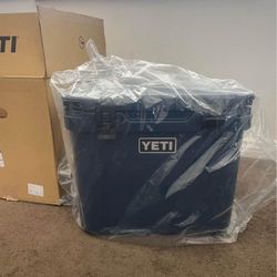 Yeti Roadie 32 Wheeled Cooler