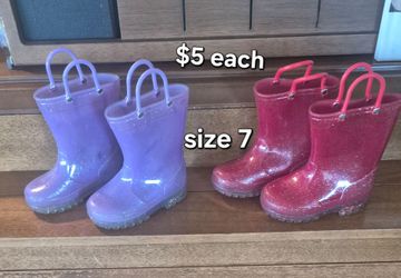 Girls shoes
