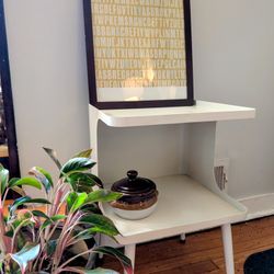 Small Mid-century Modern Table