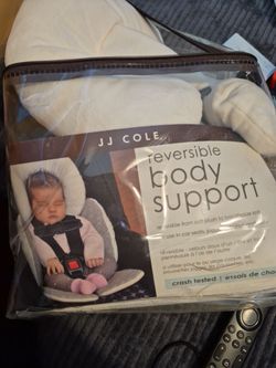 Reversible body support and breastfeeding pillow