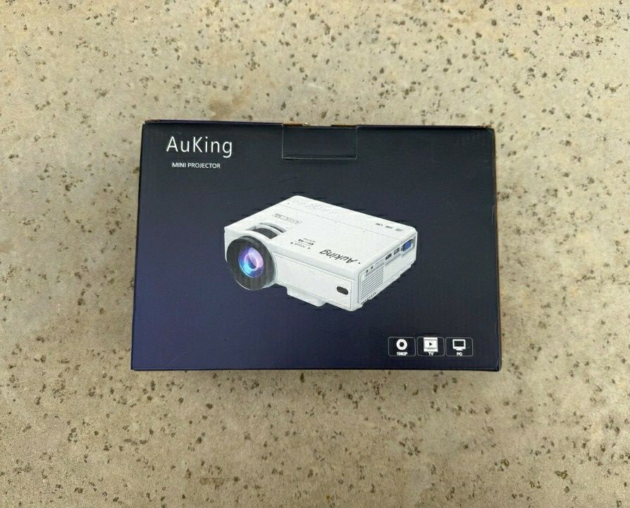 AuKing Mini Projector And Taotique Projector Screen