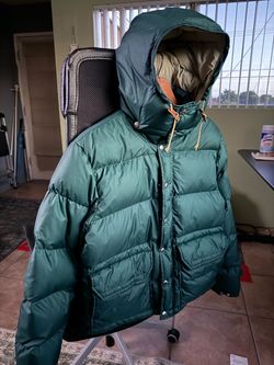 The North Face puffer jacket green men’s small