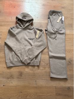 Essentials set