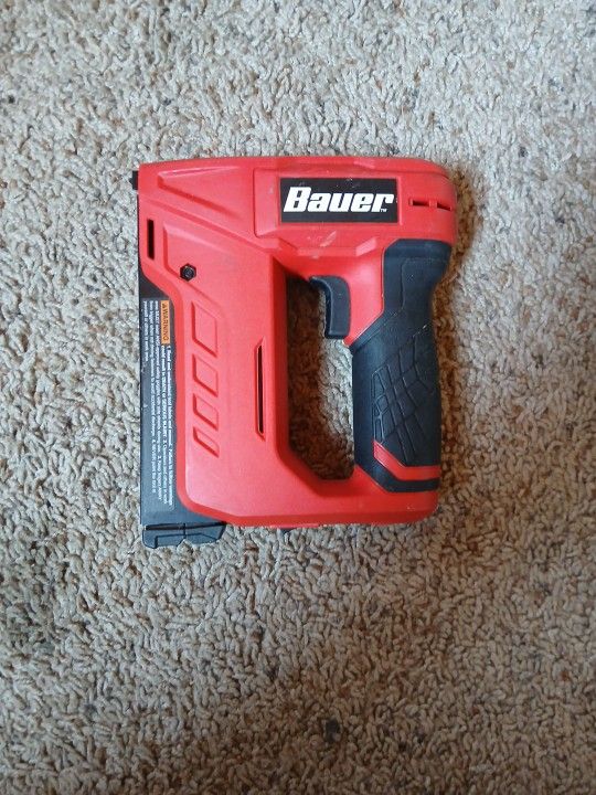 Bauer 4v Cordless Stapler