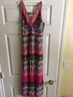 Very cute, long girls dress size 12