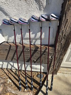 Wilson Irons Set for ladies right handed