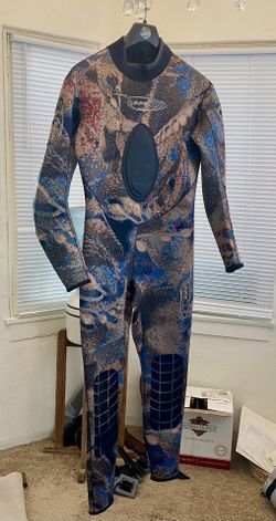 Riffe Medium Spearfishing Wetsuit. 1.5mm