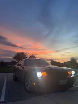 Dodge challenger sxt