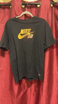 Nike SB Logo Graphic TShirt large
