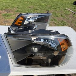 Dodge Ram Headlights 09-18 