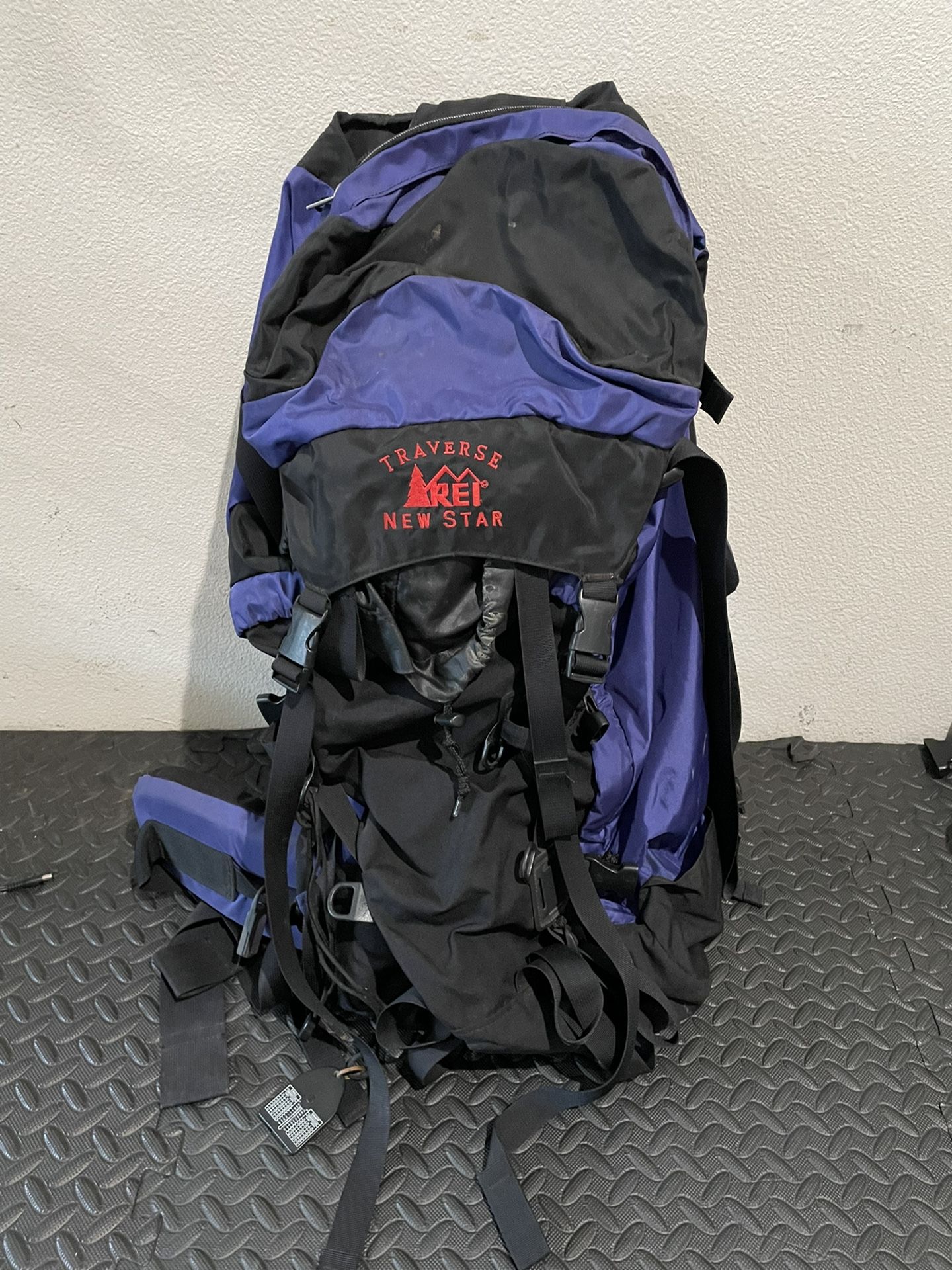 REI Backpacking Backpack