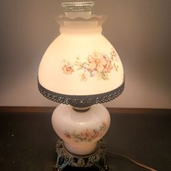 Antique Lamp - Excellent Condition!

