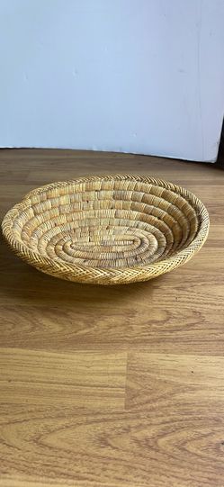 Papago Tohono O’odham Native American basket from the American Southwest (Arizona) very gd cond. p/u 12x10"