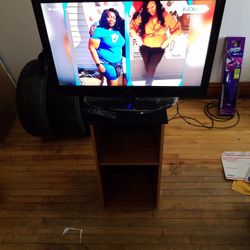 32 Inch Tv With Tv Stand 