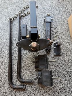Curt 10,000 lb weight distribution hitch