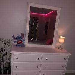 Dresser Vanity 