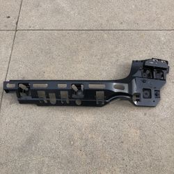 2019-2022 BMW 3 Series RH G20 Rear Right Passenger Side Bumper Mounting Bracket OEM