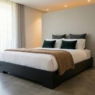 QUEEN PLATFORM BED NEW IN BOX 