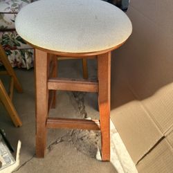 3swivel Stool