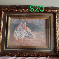 Household Decorations 