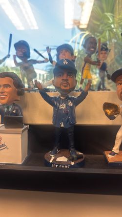Ice cube Bobblehead  with Box
