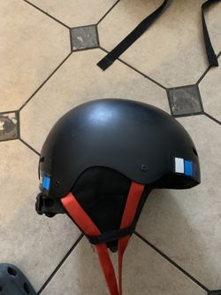 Snowboard helmet