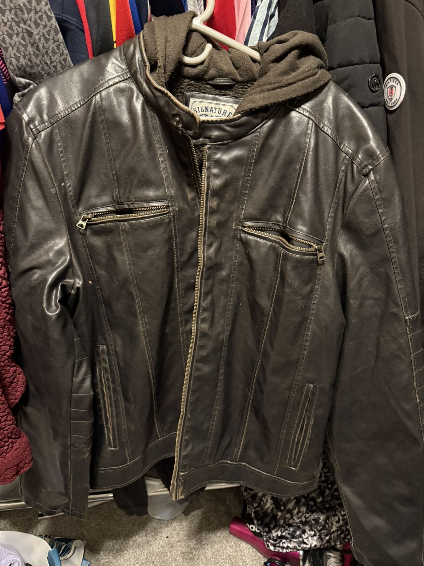 Signature Levi fleece lined brown Leather Jacket with hood xl