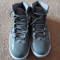Air Jordan Max Aura Cool Grey